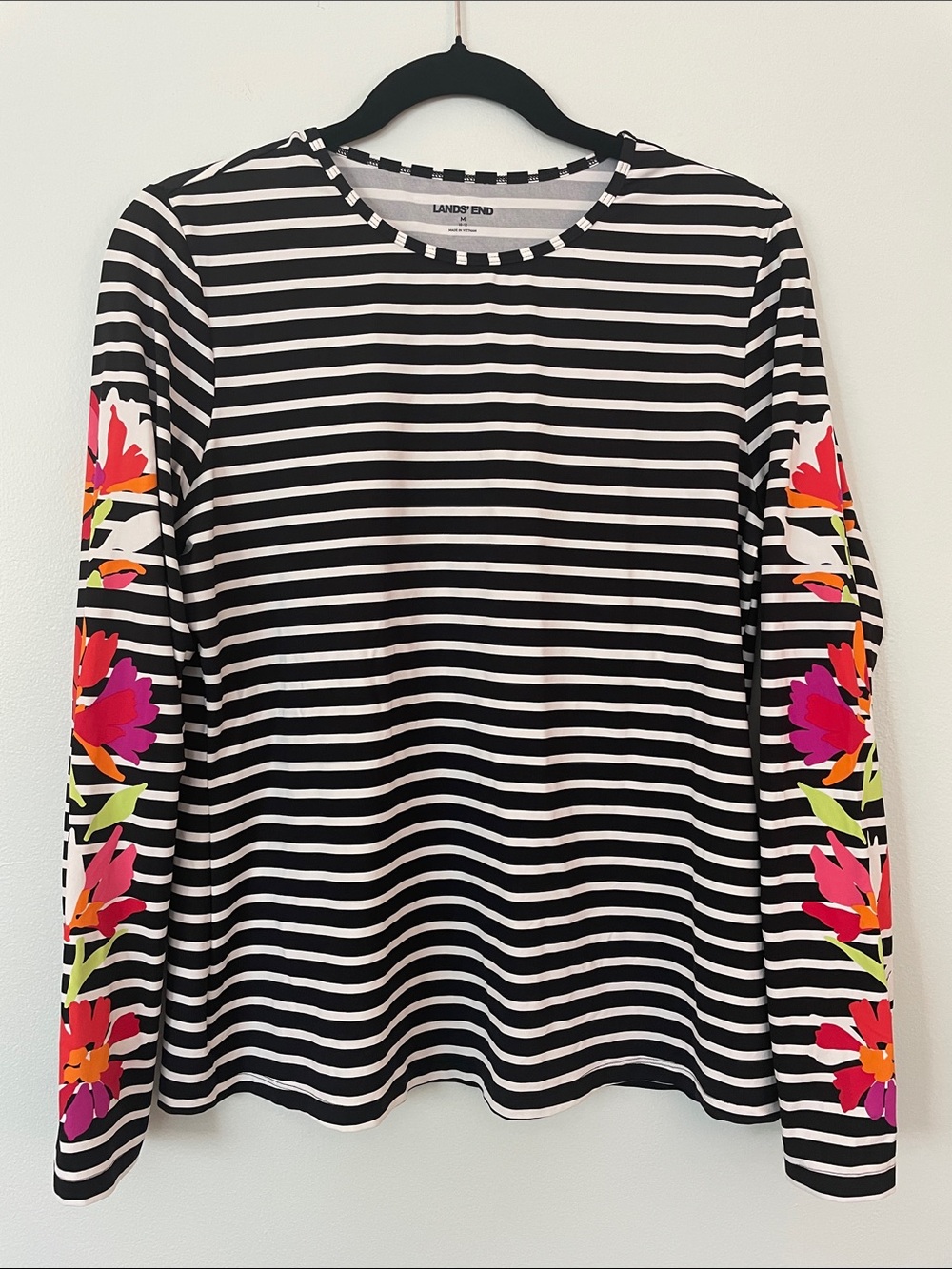 Lands' End Women's Black White Striped Floral Long Sleeve Rash Guard Swim Tee M